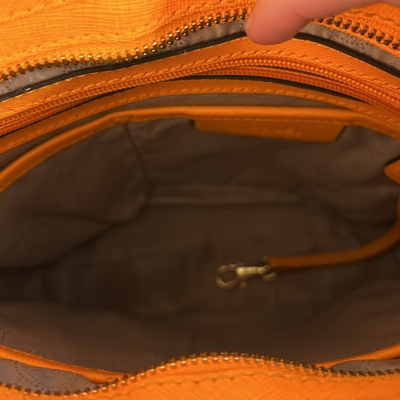 Michael Kors
Michael Michael Kors Yellow Leather Jet Set Travel Messenger Bag - Picture 3 of 6